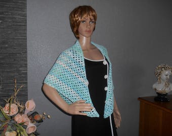 shawl crocheted, nuanced in blue with a brilliant shine