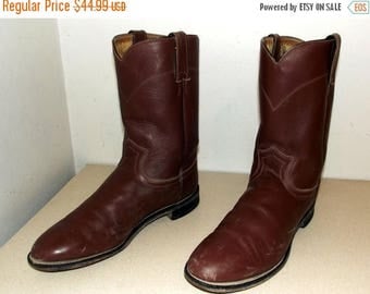 Brown Roper style cowboy Boots -- Justin brand size 9 D or cowgirl size 10.5 to 11