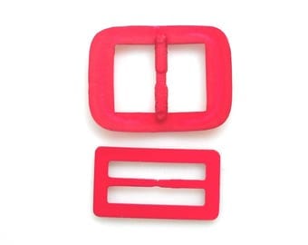 Vintage Red Plastic Belt Buckle Scarf Slide T Shirt Clip Retro Fashion Accessories, set of 2