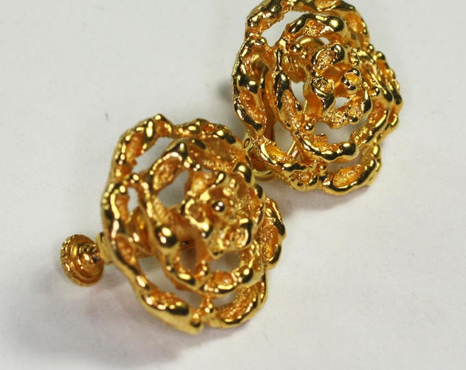 Floral Design Filigree Earrings Adjustable Clip Back Gold Tone One Inch Brushed and Smooth Vintage