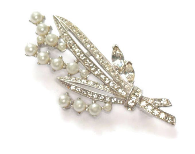 Simulated Pearl and Rhinestone Brooch Floral Design Silver Tone Vintage