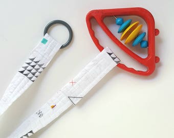 Toy leash - SALE - was 16.00 - geometric pattern - toy strap tether for the stroller