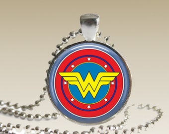 Wonder Woman Necklace DC Comics Wonder Woman Pendant N92