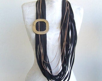Infinity necklace black/noodle scarf long
