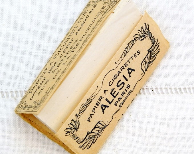 Antique WW1 Complete Booklet of Cigarette Papers Issued to the French Army Made by Alesia Paris, Collectible Great War Militaria 1914