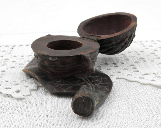 Antique Carved Wooden Black Forest Artisan Walnut and Leaf Shaped Inkwell, Primitive Wood Sculpted Nut 19th Century Curios, Collectible