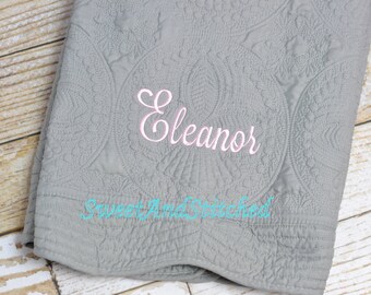Monogrammed quilt Gray and Pink, Quilt, monogrammed Baby quilt, Personalized Quilt with pink monogram, heirloom baby quilt, baby shower gift