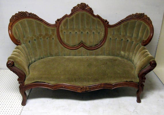 Victorian cameo loveseat