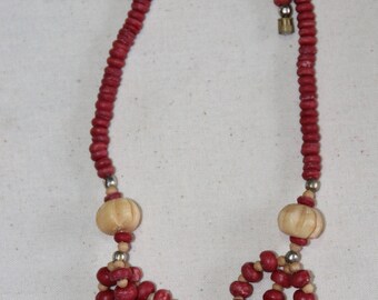 Vintage 80s/90 Ethnic Bone and Red Bead Necklace