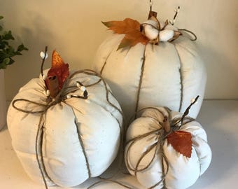 Pumpkin. 3 Fabric pumpkins. Fabric Pumpkins. Halloween pumpkins. Halloween decor. Fall Pumpkins. Stuffed pumpkins. Fall decor pumpkins