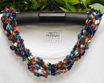 Crochet Ladder Yarn Necklace, Lava Flow