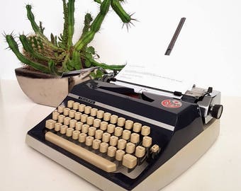 Vintage Triumph Gabriele 35 typewriter, 1970s