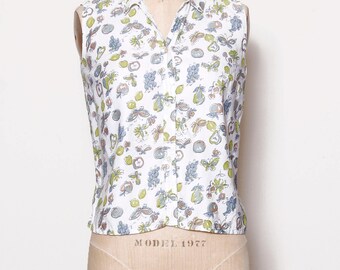 Vintage 60s novelty print blouse / sleeveless printed top / butterfly & fruit print blouse / cotton blouse