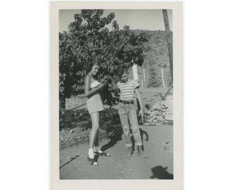 Vintage Snapshot Photo: "Summer, 1950" (77592)