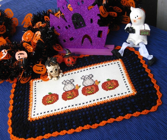JackoLanterns and ghosts doily by DoilyMania on Etsy