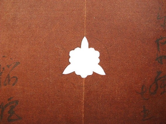 Vintage Japanese Stencil Family Crest Kamon S von FromJapanWithLove