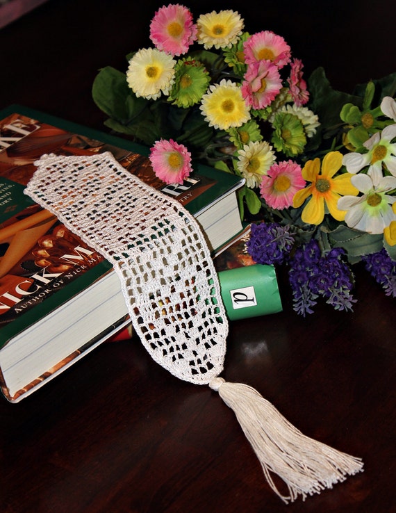 Crochet Heart  Bookmark von DoilyMania auf Etsy