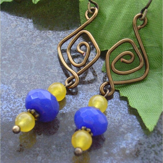 Wire work gemstone earrings von BlueForestJewellery auf Etsy