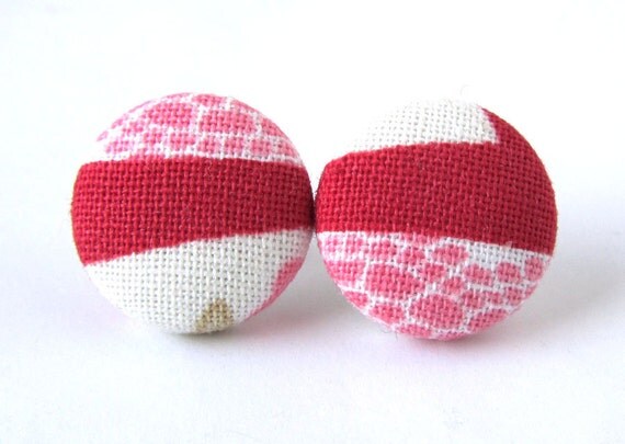 Stud earrings button spring pink red white dots von KooKooCraft