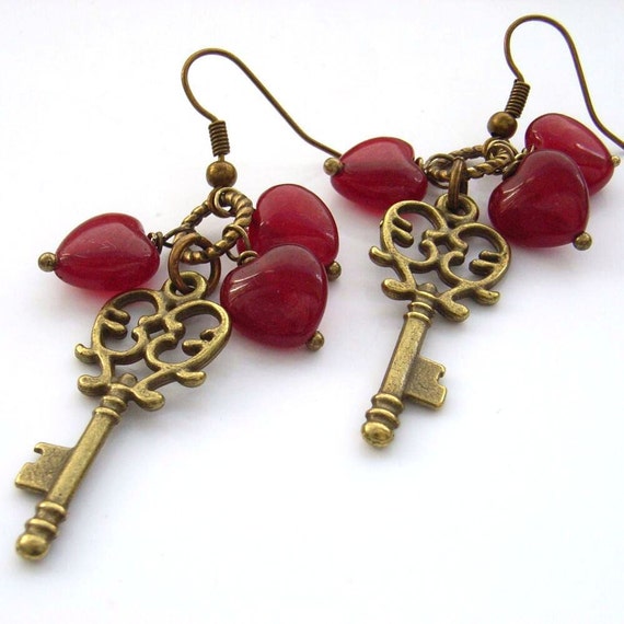 Charm earrings key to my heart von BlueForestJewellery auf Etsy