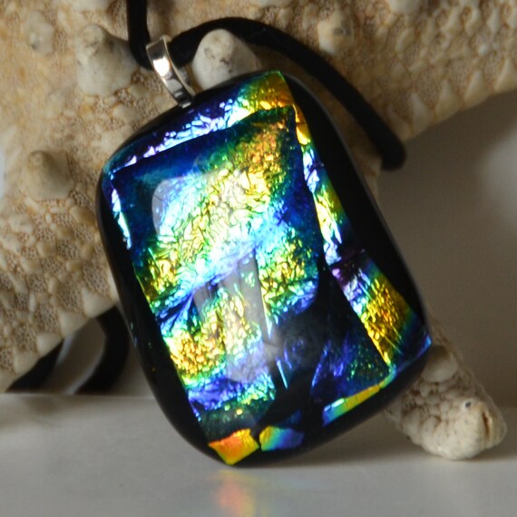 Rainbow Dichroic Fused Glass Necklace von eyeseesage auf Etsy
