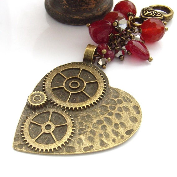 Purse bag charm heart steampunk style von BlueForestJewellery