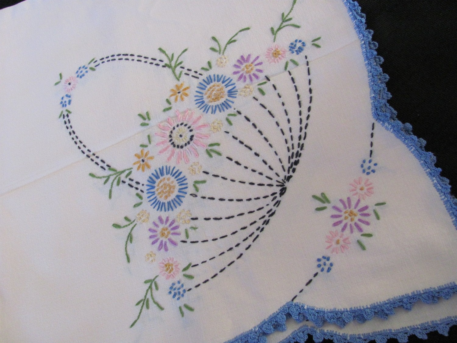 Vintage Linen Cutwork and Embroidered Tablecloth