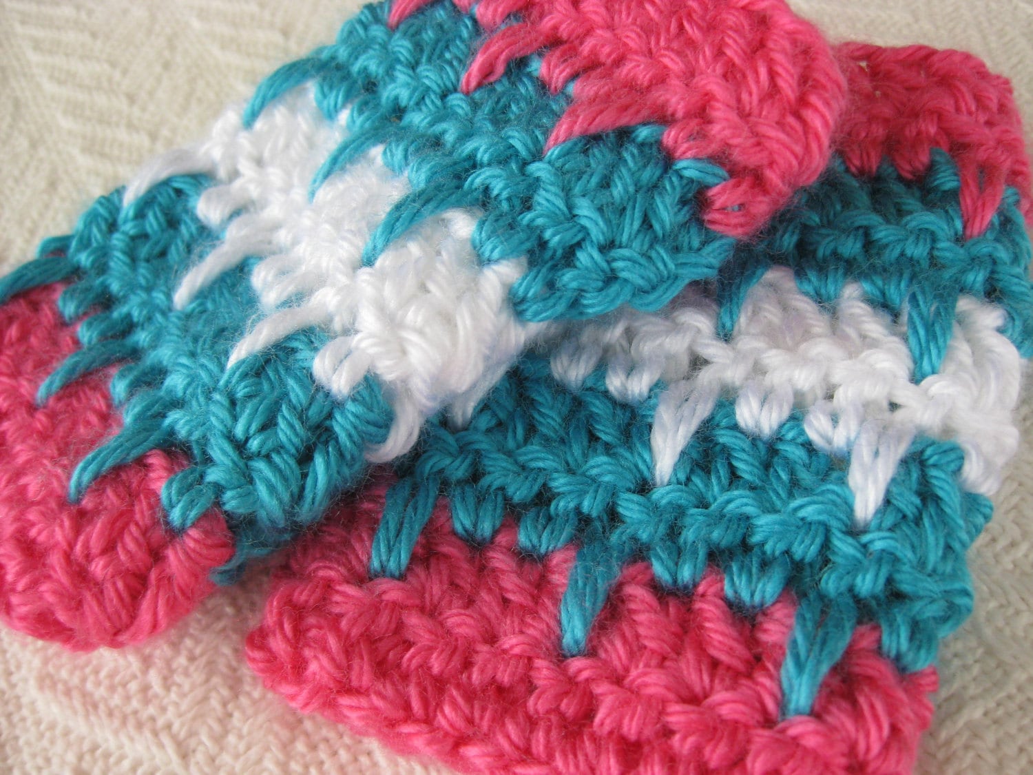 MenРІР‚в„ўs Crocheted Fingerless Gloves | My Recycled Bags.com